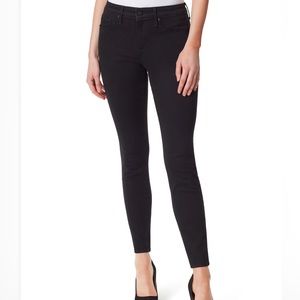 Jessica Simpson Kiss Me Super Skinny Jeans